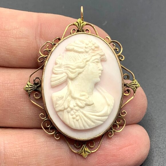 14KY Gold Victorian Shell Cameo Pendant w/ Scroll Filigree Frame 1.75 x 1.25" - Picture 1 of 10